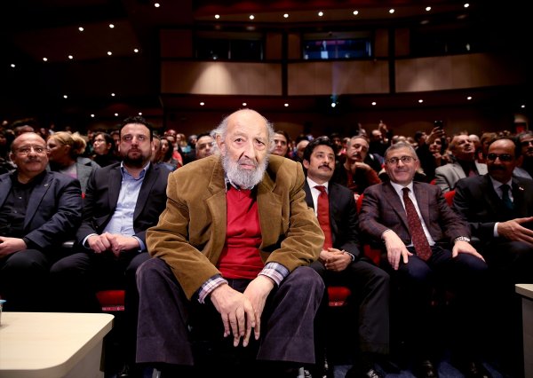 Ara Güler: Osmanlı’dan Geliyoruz, Devletiz Devlet